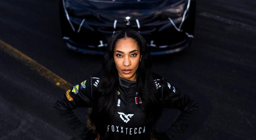 Világrekorder női motorversenyző kezdi meg útját a NASCAR szamárlétráján
