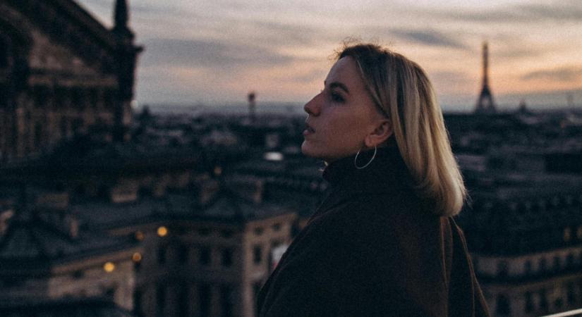 Napi horoszkóp, 2026. március 20.: A Rákot felkeresi régi ismerőse, a Skorpió ne dolgozzon mások helyett