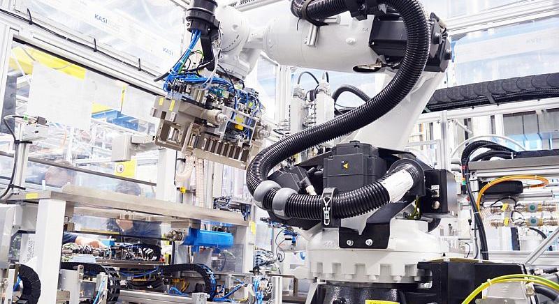 A robotok nekünk dolgoznak, nem helyettünk