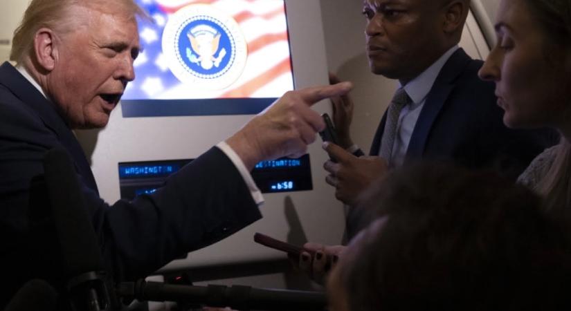 Hatalmas pofont kapott Trump a közmédiában