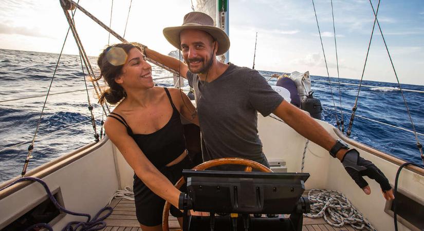 Ha eltűnik a térképről a pötty, az anyukáink azt hiszik, elsüllyedtünk – Anna és Péter vitorlással a Föld körül