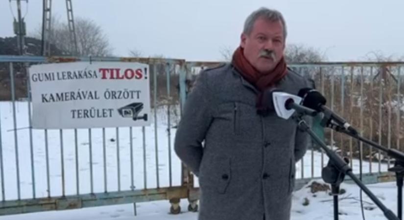 “V. Németh Zsolt azt mondta, hogy ha nem lenne választás, akkor nem érdekelné, hogy mi történik az illegális gumitelepekkel”