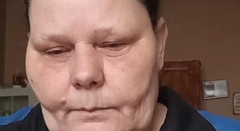 Ezer forintos órabérért hajtogatja a fideszes leveleket egy idős hölgy – élő videóban vallott róla