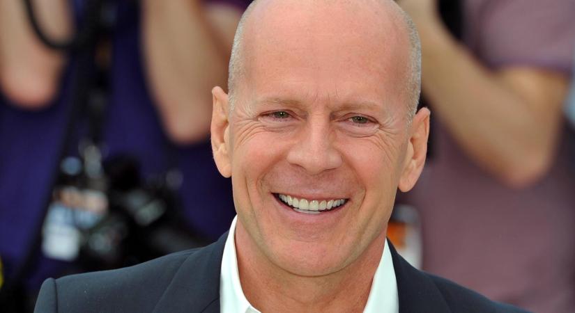 Ettől elszorul a szíved: a nagybeteg Bruce Willis és unokája fotóit posztolta Demi Moore