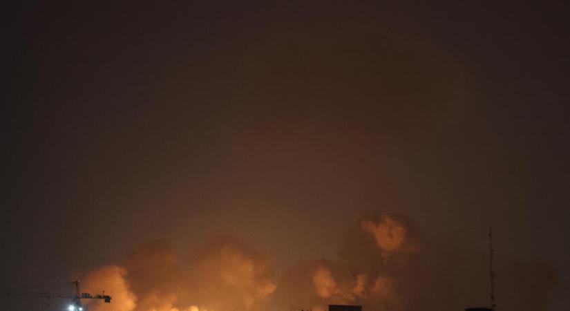 Olajfinomítót és raktárépületet is értek az iráni drónok péntek hajnalban