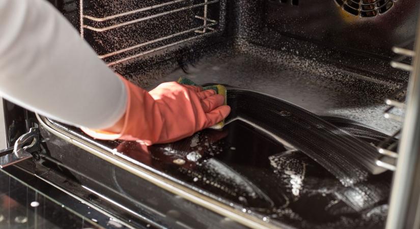 Filléres trükk: így lesz újra ragyogó a sütő súrolás nélkül