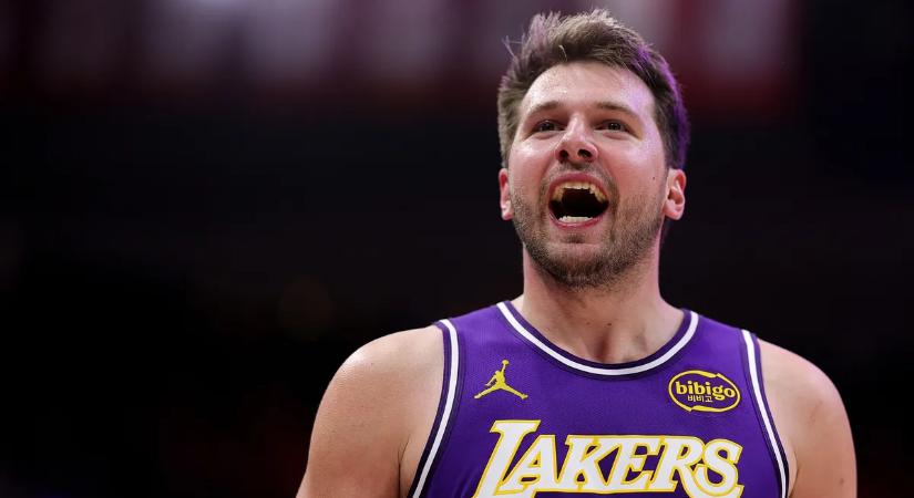 Születése óta nem látta lányát, támadást indított gyermekei anyja ellen a világsztár