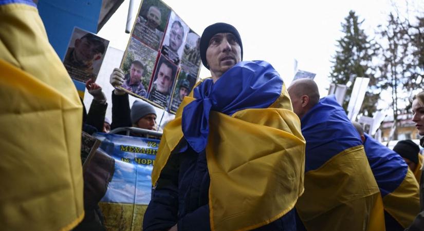 Arc nélküli kísértetek és összetört lelkek – közel a háború Nyíregyházához