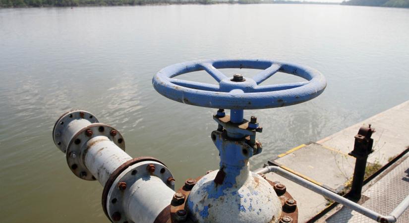 Akár 180 dollárra is ugorhat az olajár