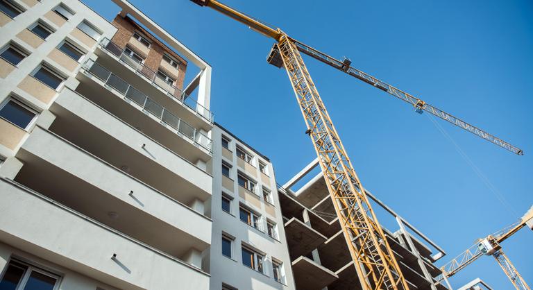 Új korszak a lakáspiacon, évtizedes drágulási delíriumból kezd magához térni