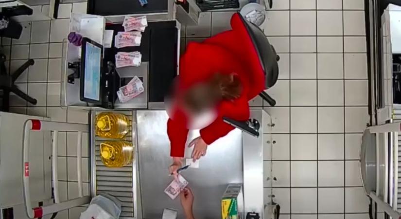 Úgy beforgatta a pár a pénztárost Kecskeméten és Balatonlellén, hogy százezrek tűntek el