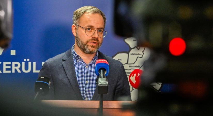 Mint a keselyűk, úgy szálltak rá Orbán Balázsra az ukrán-párti újságírók – alaposan helyre lettek téve (VIDEÓ)