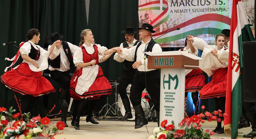 A HMDK március 15-i központi rendezvénye: méltóképpen emlékezett a horvátországi magyarság