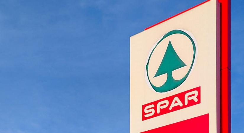 Bocsánatot kért a SPAR Orsós János édesanyjától, akiről nem hitték el, hogy van pénz a kártyáján