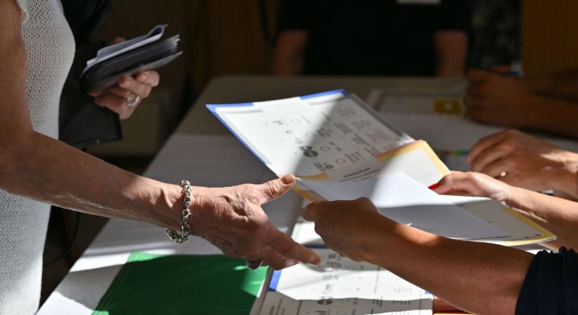 Százával terjed a tömeges választási jogsértés elkövetésére felhívó álhír