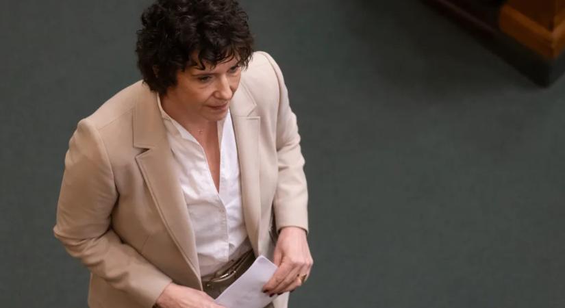 Kizárják a DK-ból a korábbi jelöltet, miután bejelentette a visszalépését