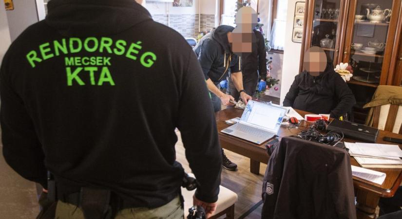 Újabb 37 orvos ellen emelhetnek vádat a cipős ügyben