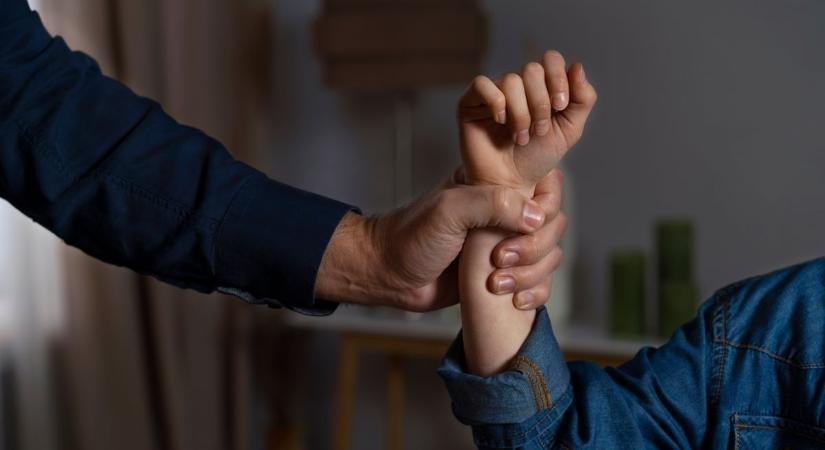 Családi terror: idős édesapját sem kímélte a csongrádi fiú