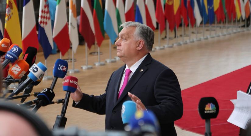 Orbán Viktor: Dögönyözések, szúrkálódások és trancsírozások dacára sem tekertek szőnyegbe Brüsszelben