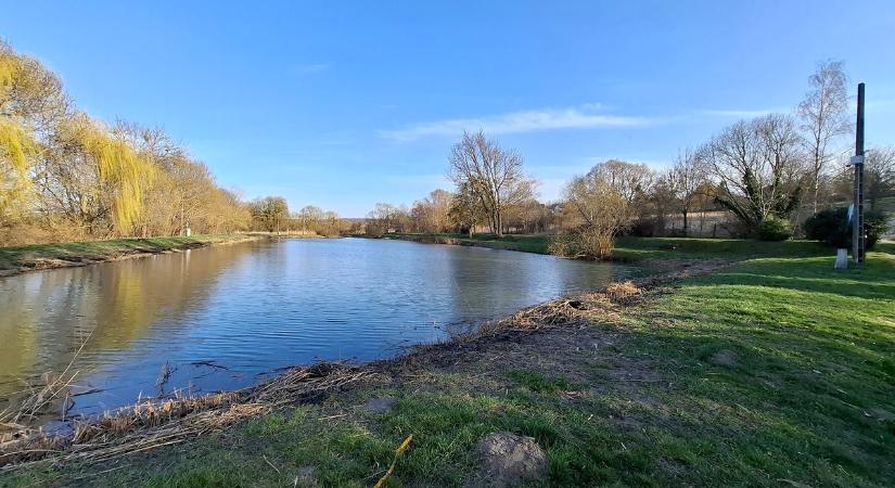 Vízi színpad épül a Völgyparkban – új életre kelhet Nagyvázsony rendezvénytere