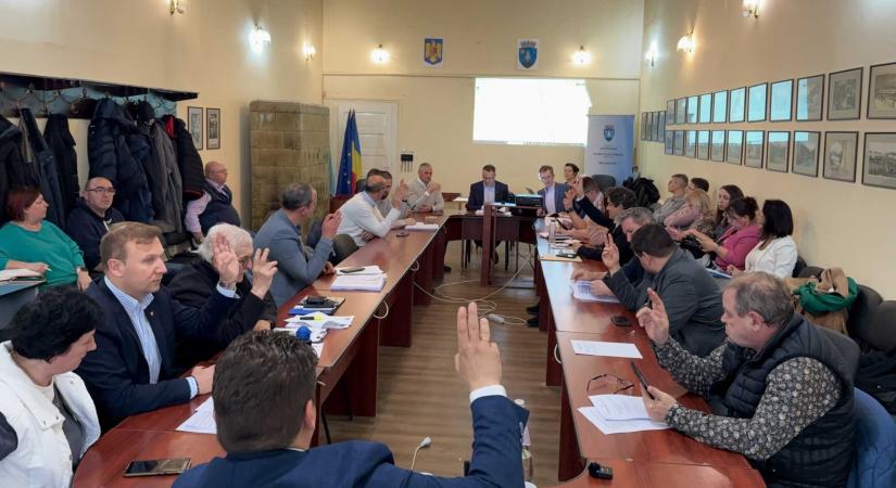 Fogyatékkal élőknek és sürgős egészségügyi helyzetekben nyújt támogatást Gyergyószentmiklós önkormányzata