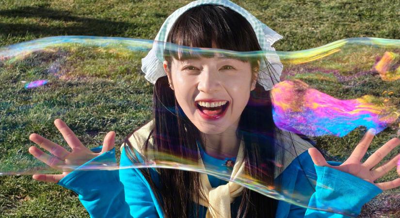 Mindenki mosolyog a OnePlus 15T tesztfotóin