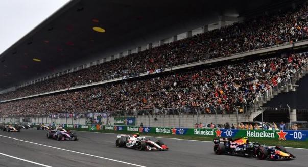 „Az adatok szerint a szurkolók imádják az F1-et” – Wolff