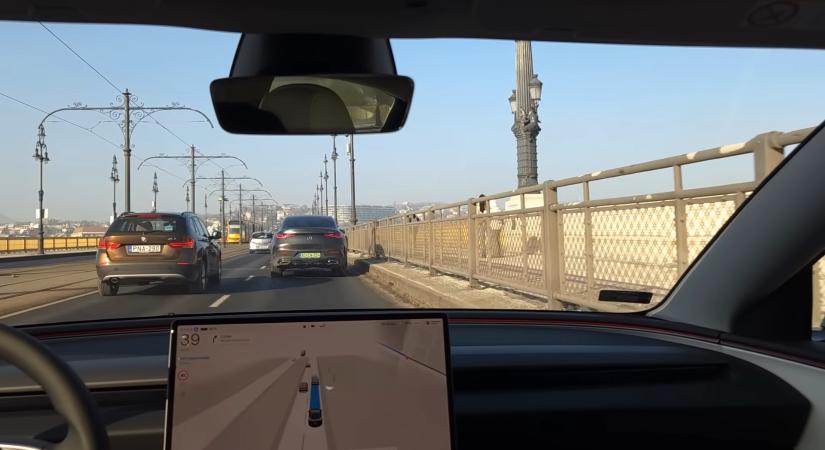 Hivatalos: április 10-én érkezhet a Tesla önvezetése Európába