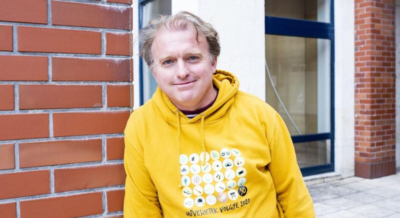 „Orbán Viktor bukni fog. A Fidesz. Ez az év az utolsó, amikor János Kossuth-esélyes” – sorra szólalnak meg az írók a Lackfi-botrányról