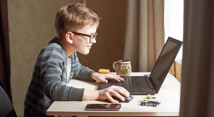 Rémisztő: a gyerekek így használják titokban a mesterséges intelligenciát