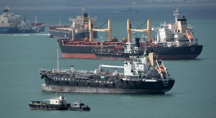 A teherszállítás lesz a közel-keleti konfliktus következő áldozata, fogy az üzemanyag a legnagyobb újratöltő központban