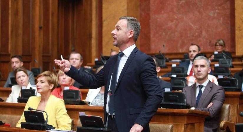 Aleksić: Miért nem kezdődött meg a parlament tavaszi ülésszaka?