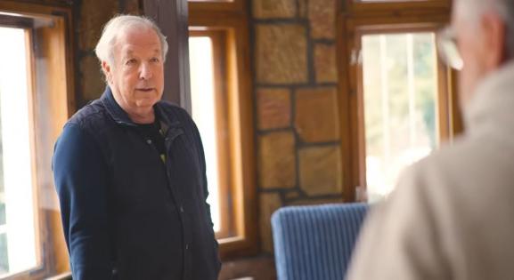 Itt alkotott a „vajbokájú” Esterházy Péter – videó