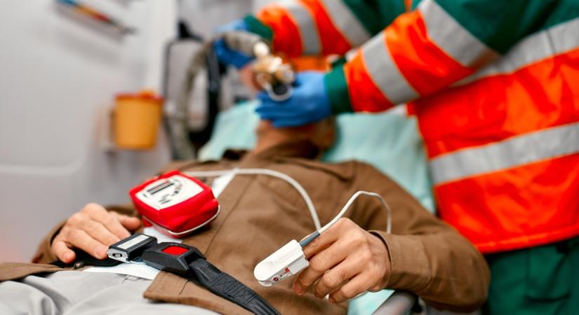 A betegeknek kell kifizetniük a mentő és az orvosi ügyelet díját