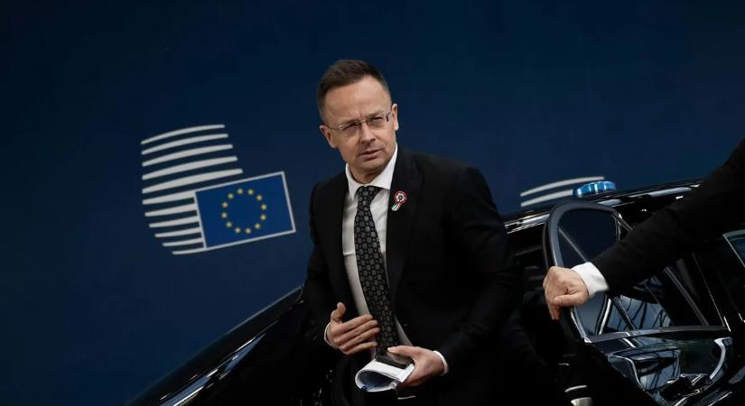 Szijjártó Péter: a kettővel ezelőtti német kancellár ugyanúgy volt kiakadva Magyarországra a migráció miatt, mint a mostani Ukrajna miatt