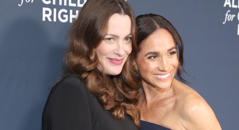 Meghan Markle letisztult szettjéről beszél most mindenki, hihetetlenül elegáns