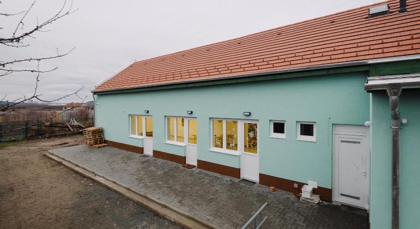 Száz-kétszáz forintokból gyűlt össze több tízmillió, hogy Kerecsenden a hátrányos helyzetűeknek legyen egy közösségi házuk