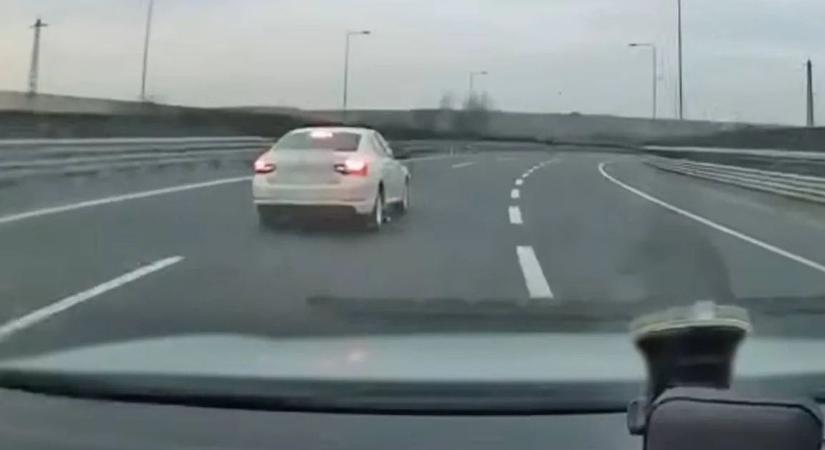 130-nál büntetőfékezett az M6-on – egy 4 éves gyerek élete is veszélybe került