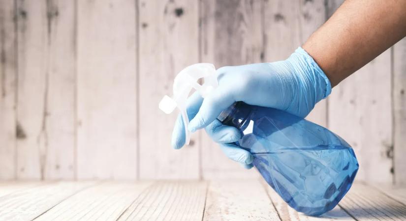 Súlyos hibát követett el takarítás közben a gyanútlan férfi, azonnal kórház lehet a vége