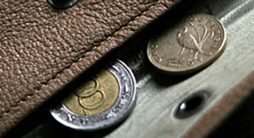 Elszegényedő társadalom, gyenge gazdaság, átrendeződő politika