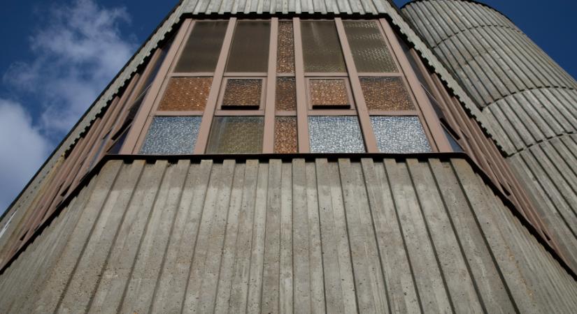 A brutalizmus, ahogy ritkán látjuk – kiállítás a Walter Rózsi-villában