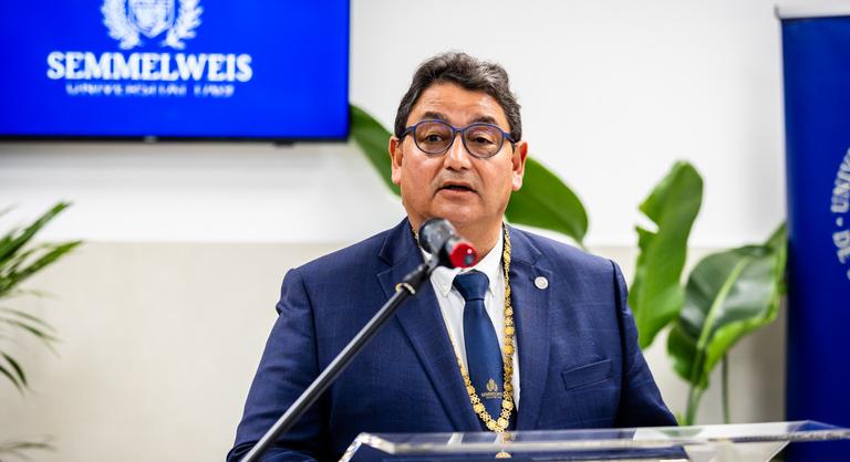 Emeli a mércét maga előtt a Semmelweis Egyetem, már top százas hely a célja