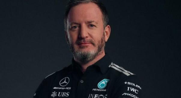 Kinevezte Toto Wolff helyettesét a Mercedes