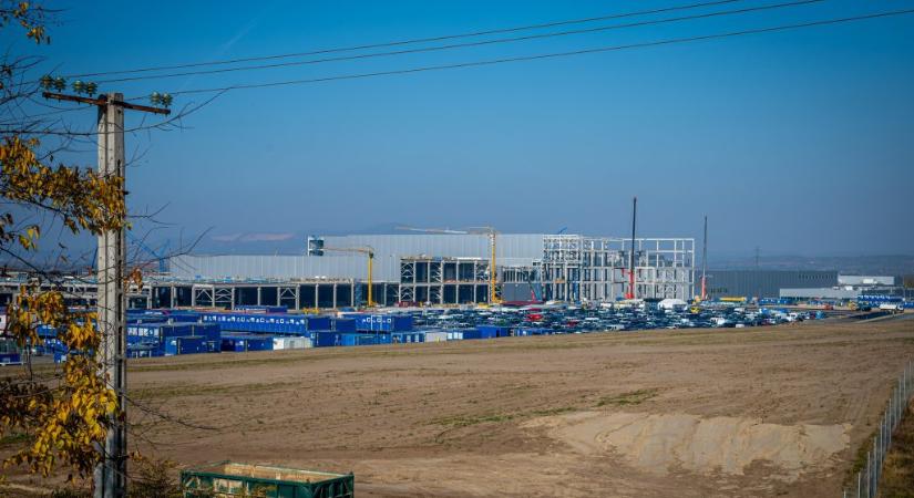 Puszta kitaláció lehet a gödi akkugyár szerint, hogy Rogánék titkos adatgyűjtést indítottak a Samsungnál