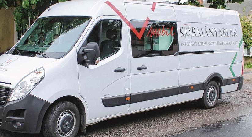 Vége a sorban állásnak? Földes szívébe érkezik a segítség, hogy helyben intézhesse legfontosabb ügyeit