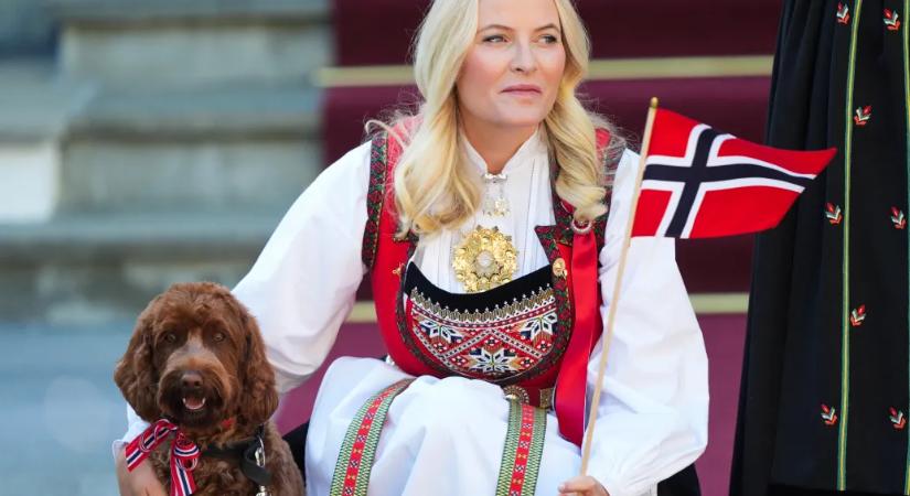 „Manipuláltak, megtévesztettek” – megszólalt a norvég koronahercegné, akinek a neve több százszor bukkant fel az Epstein-aktákban