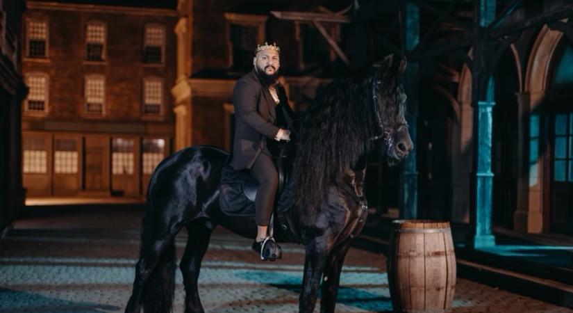 Rendőri kísérettel szállítják Romániába Dani Mocanut és testvérét