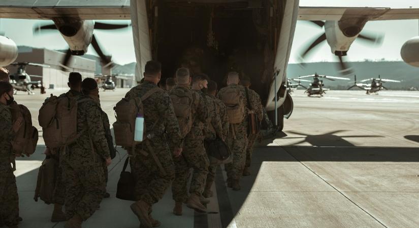 Újabb tengerészgyalogosokat vezényel az Egyesült Államok a Közel-Keletre