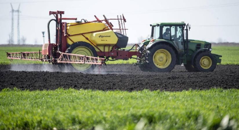 Nem csak az olajdrágulás miatt fájhat Trump háborúja, a műtrágyahiány miatt az élelmiszer is többe fog kerülni