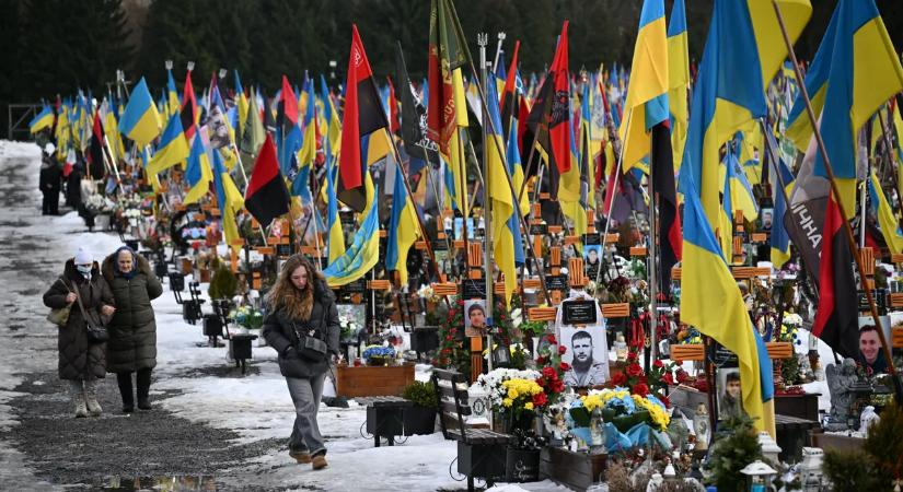 Ukrán háborús özvegyek: kopogtatva érkezik meg a halálhír a családokhoz